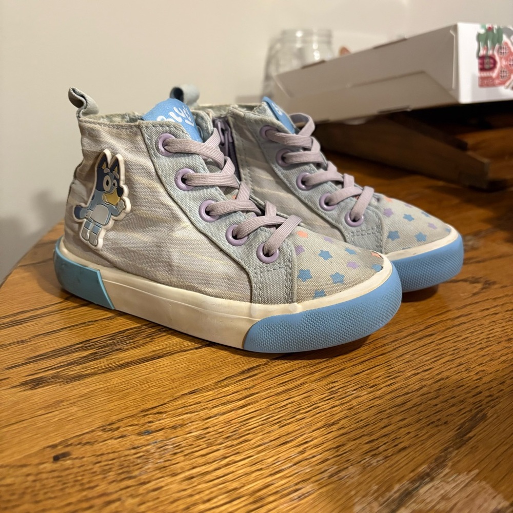 Kids High-Top Bluey Sneakers